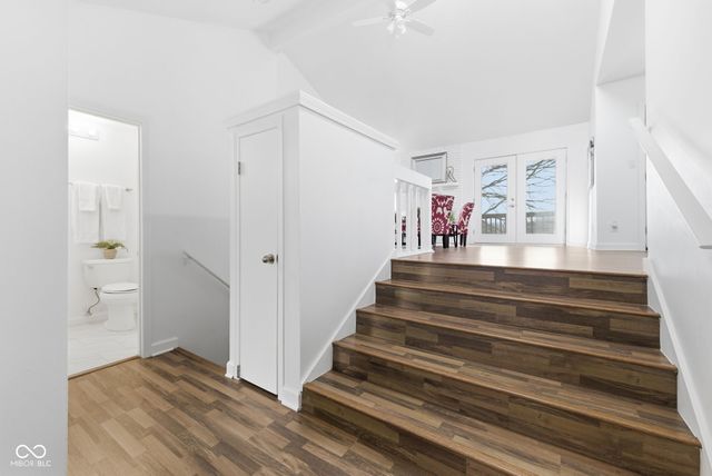 5097 Vantage Point Road B 2, Avon, IN 46123