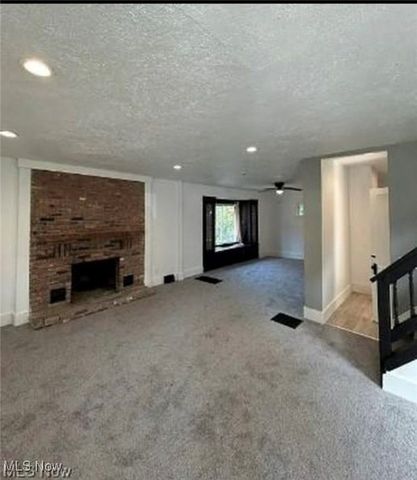 3279 W 86th Street W, Cleveland, OH 44102