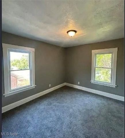 3279 W 86th Street W, Cleveland, OH 44102