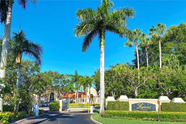 1650 N 42nd Circle 107, Vero Beach, FL 32967
