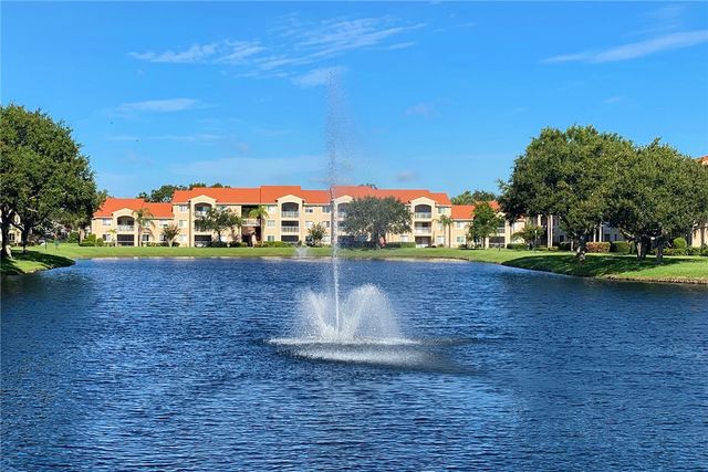 1650 N 42nd Circle 107, Vero Beach, FL 32967