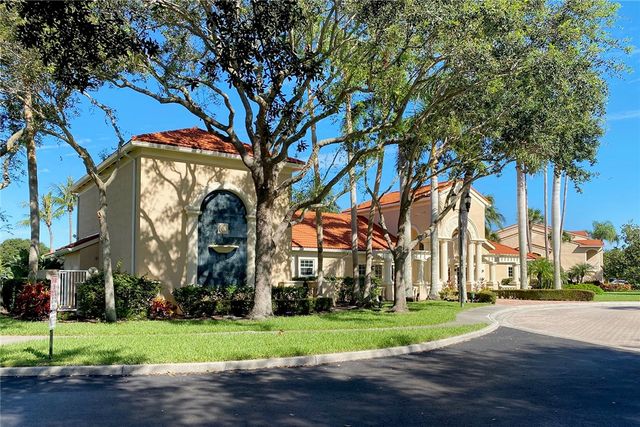 1650 N 42nd Circle 107, Vero Beach, FL 32967