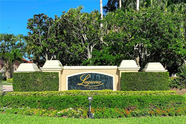 1650 N 42nd Circle 107, Vero Beach, FL 32967