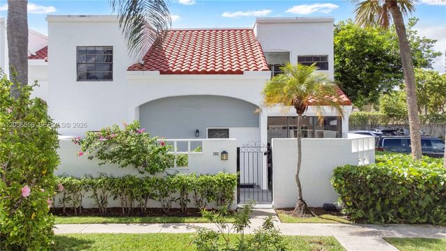 20903 Leeward Ct 311-1, Aventura, FL 33180