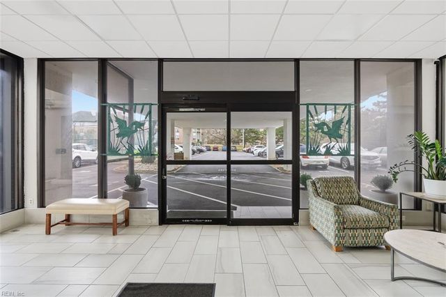 3288 Page Ave Apt 1013, Virginia Beach, VA 23451