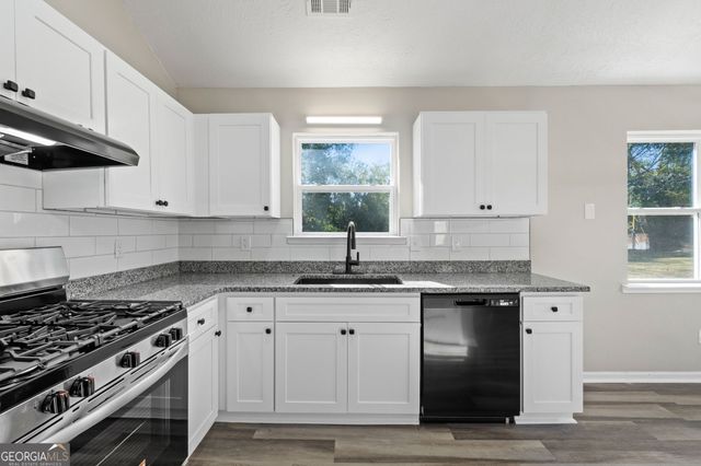 1415 Almand Creek Drive SW, Conyers, GA 30094