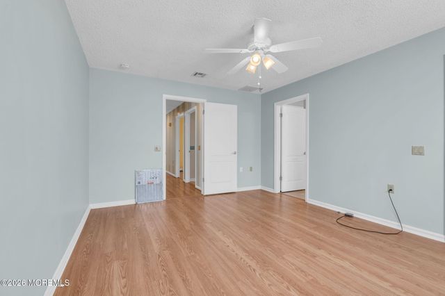 12 Blackpool Way, Toms River, NJ 08757