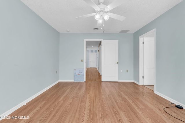 12 Blackpool Way, Toms River, NJ 08757