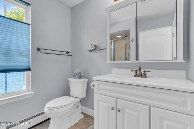 12 Blackpool Way, Toms River, NJ 08757