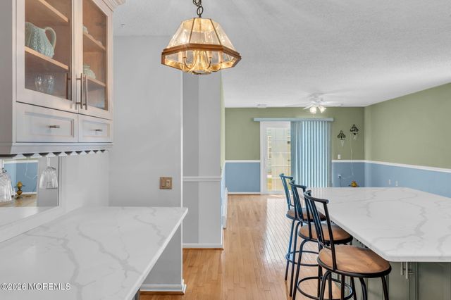 12 Blackpool Way, Toms River, NJ 08757
