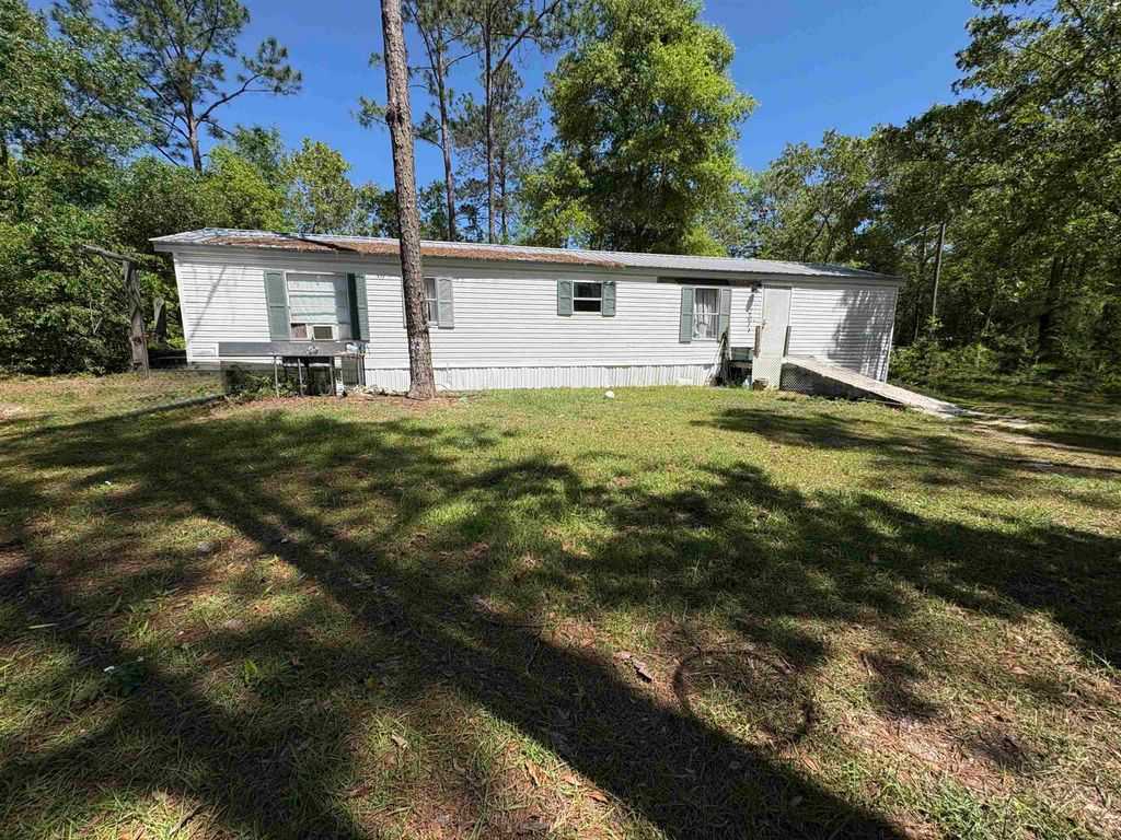 Image 1 of property listing at 360 S Oak Road, Chattahoochee, FL 32324