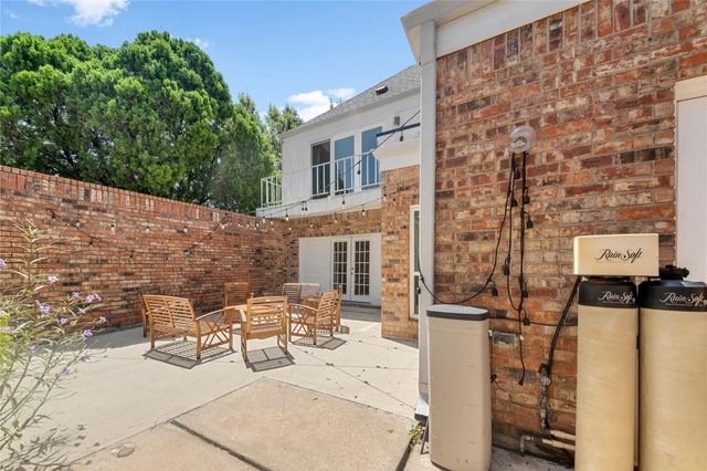 444 E Fair Harbor Lane, Houston, TX 77079