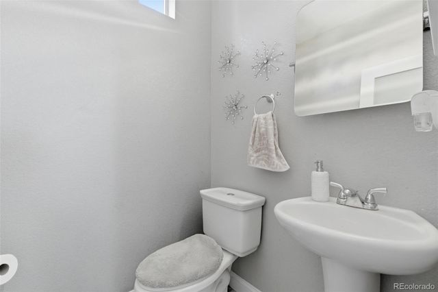 5027 N Andes Way, Denver, CO 80249