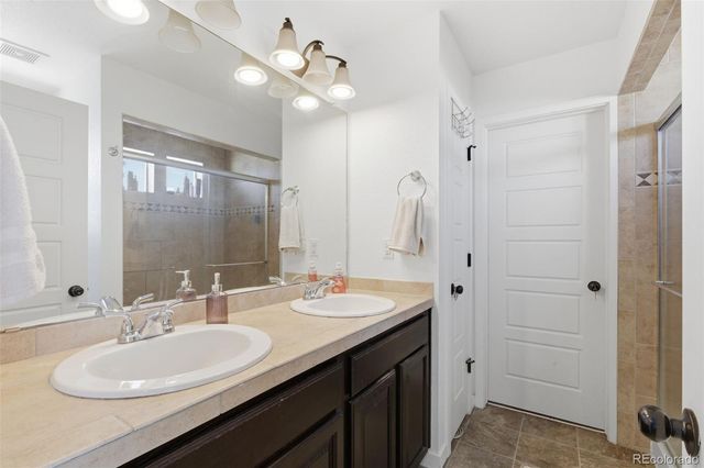 5027 N Andes Way, Denver, CO 80249