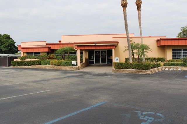 30 Lake Vista Trl Apt 205, Port St Lucie, FL 34952