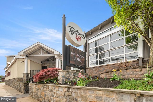 35 E FRONT ST, Bridgeport, PA 19405