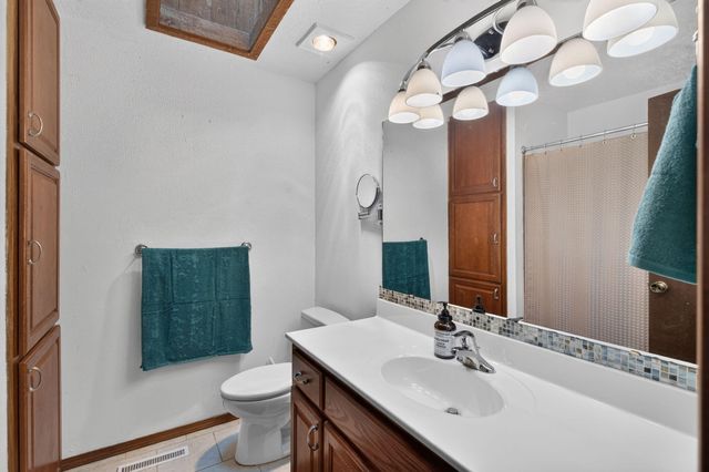 4455 S Ridgecrest Drive, Springfield, MO 65810
