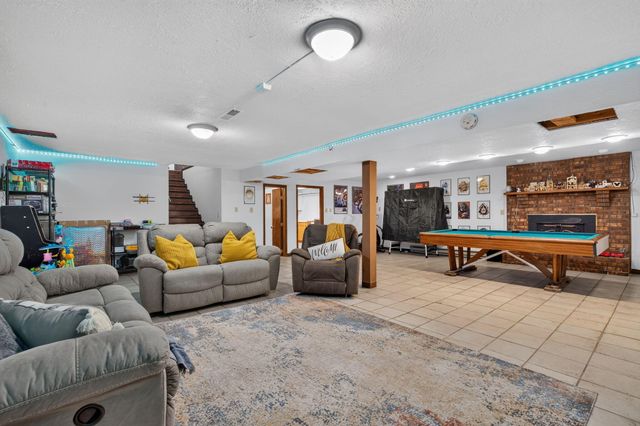 4455 S Ridgecrest Drive, Springfield, MO 65810