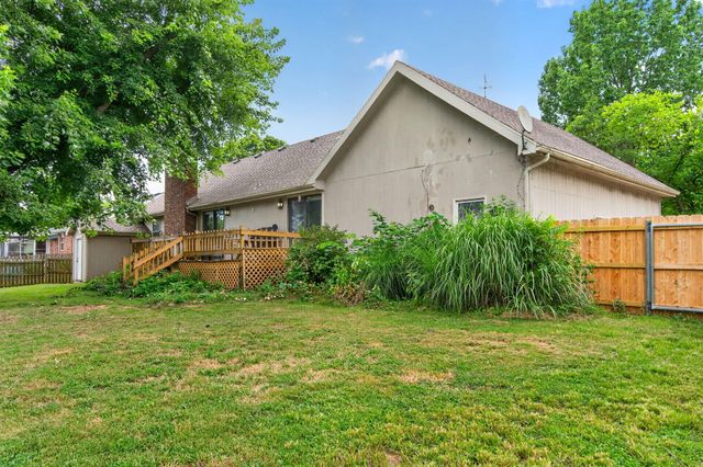 4455 S Ridgecrest Drive, Springfield, MO 65810