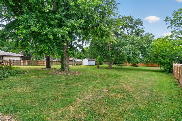4455 S Ridgecrest Drive, Springfield, MO 65810