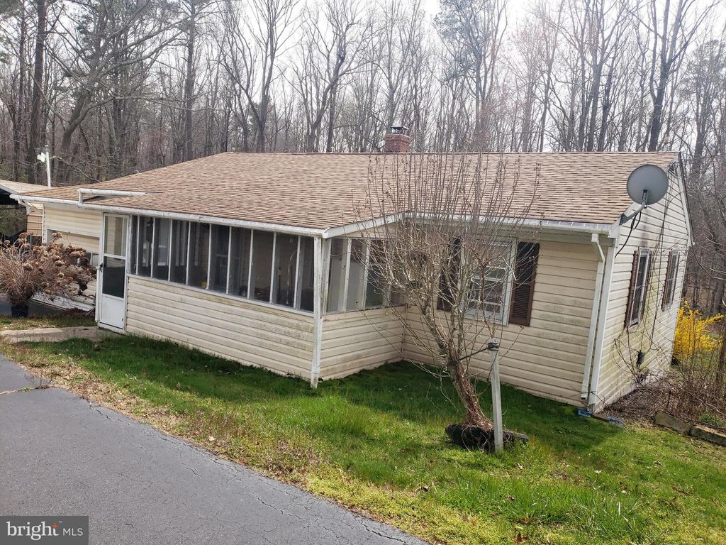 24040 HOLLYWOOD RD, Hollywood, MD 20636