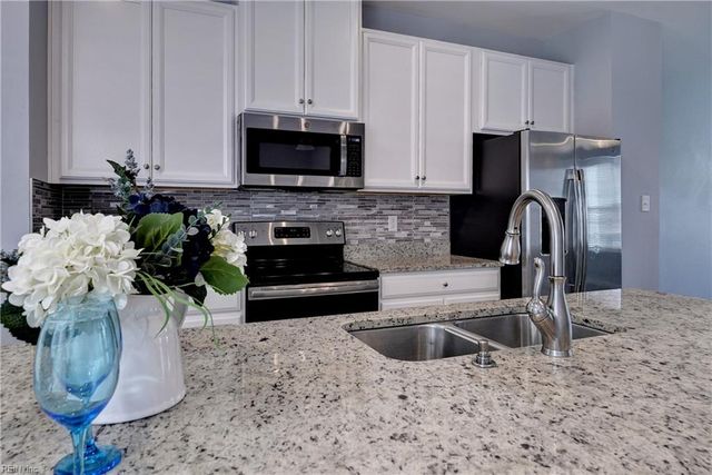 327 Clements Mill TRCE, Williamsburg, VA 23185