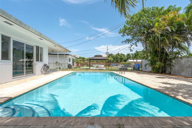 3920 Hayes Street, Hollywood, FL 33021