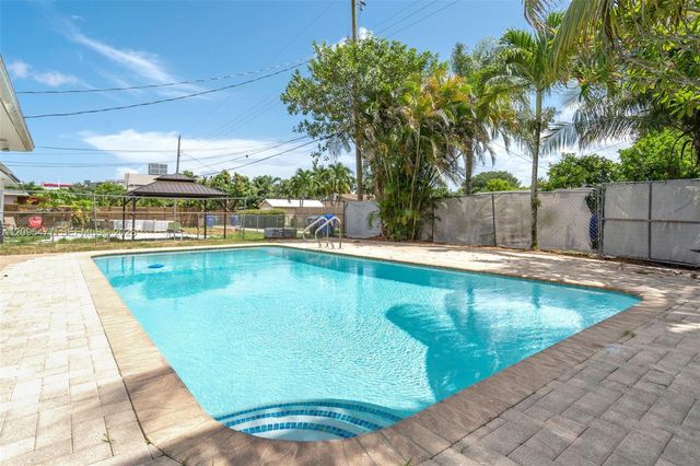 3920 Hayes Street, Hollywood, FL 33021