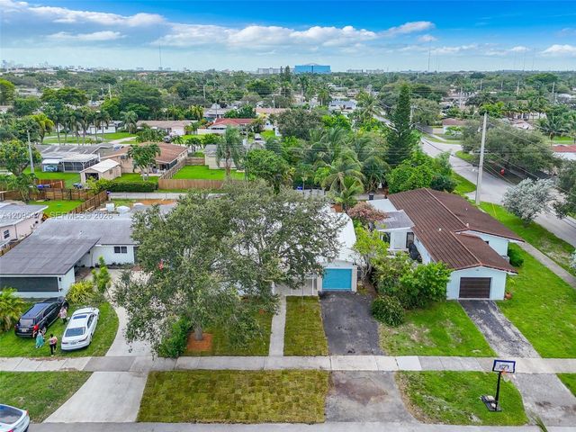 3920 Hayes Street, Hollywood, FL 33021