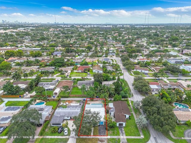 3920 Hayes Street, Hollywood, FL 33021