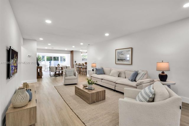 3920 Hayes Street, Hollywood, FL 33021