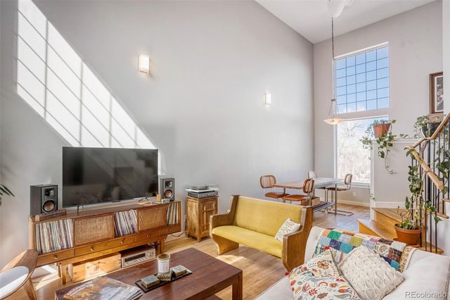 790 N Clarkson Street 202, Denver, CO 80218