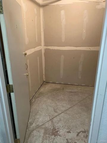 790 N Clarkson Street 202, Denver, CO 80218