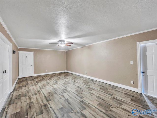 1046 Susan Drive, Fort Payne, AL 35967