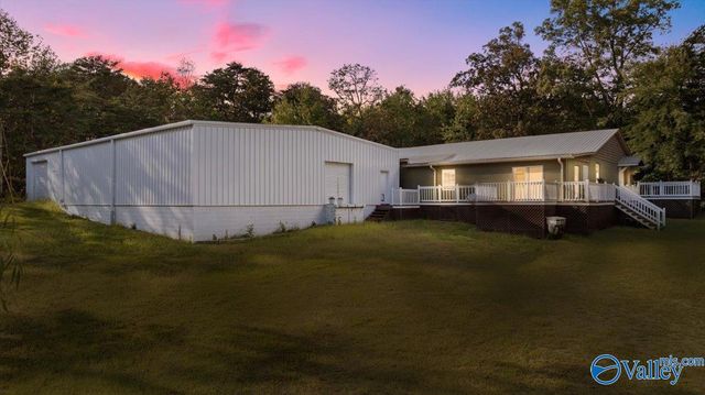 1046 Susan Drive, Fort Payne, AL 35967