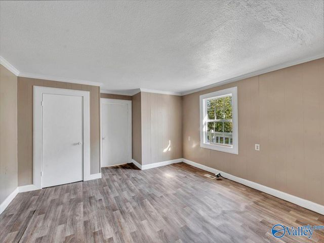 1046 Susan Drive, Fort Payne, AL 35967