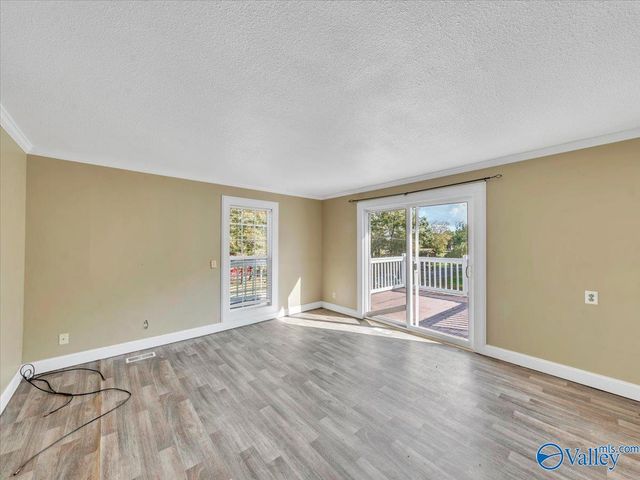 1046 Susan Drive, Fort Payne, AL 35967