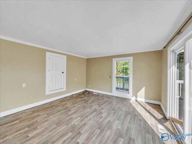 1046 Susan Drive, Fort Payne, AL 35967