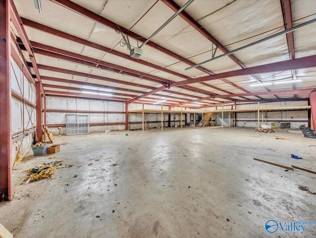 1046 Susan Drive, Fort Payne, AL 35967