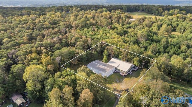 1046 Susan Drive, Fort Payne, AL 35967