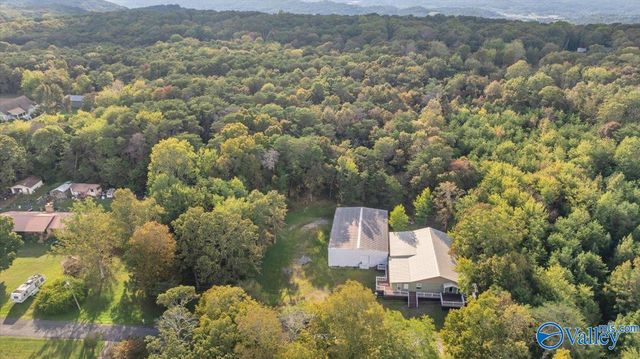 1046 Susan Drive, Fort Payne, AL 35967