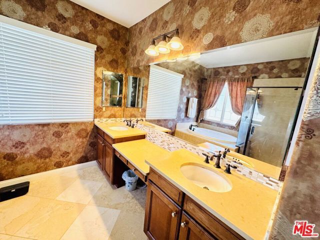 8150 Julie Court, Hesperia, CA 92345