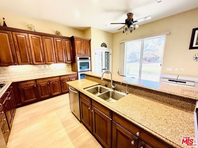 8150 Julie Court, Hesperia, CA 92345