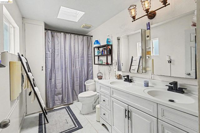 1288 107th, Oakland, CA 94603