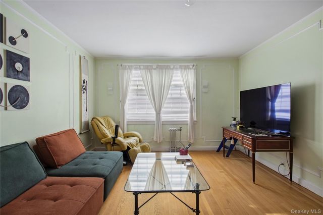 151 Centre 6F, New Rochelle, NY 10805