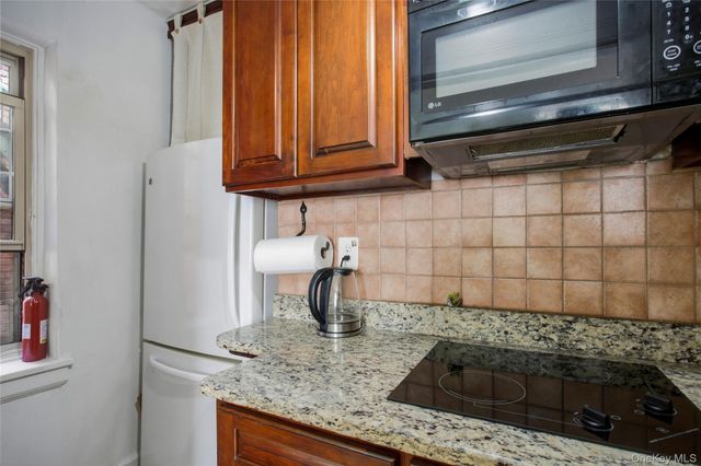 151 Centre 6F, New Rochelle, NY 10805