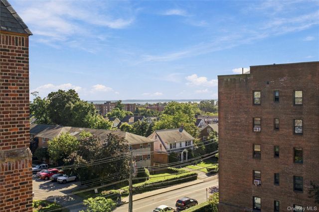 151 Centre 6F, New Rochelle, NY 10805