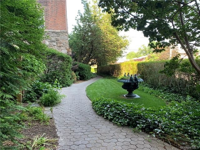 151 Centre 6F, New Rochelle, NY 10805