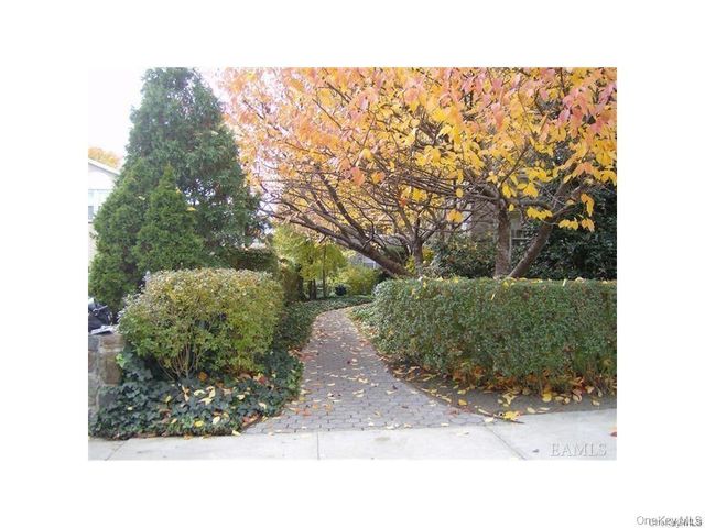 151 Centre 6F, New Rochelle, NY 10805