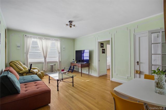 151 Centre 6F, New Rochelle, NY 10805